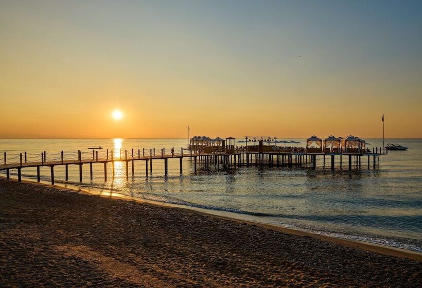 호텔 Movenpick Resort Antalya Tekirova