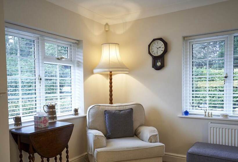 فندق ريفى Hempstead House Hotel & Restaurant