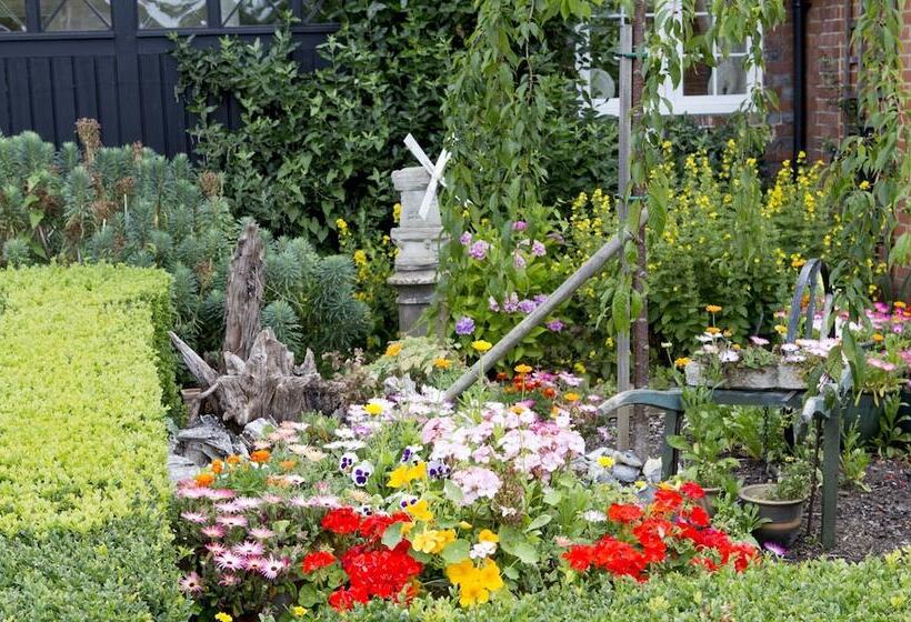 فندق ريفى Hempstead House Hotel & Restaurant