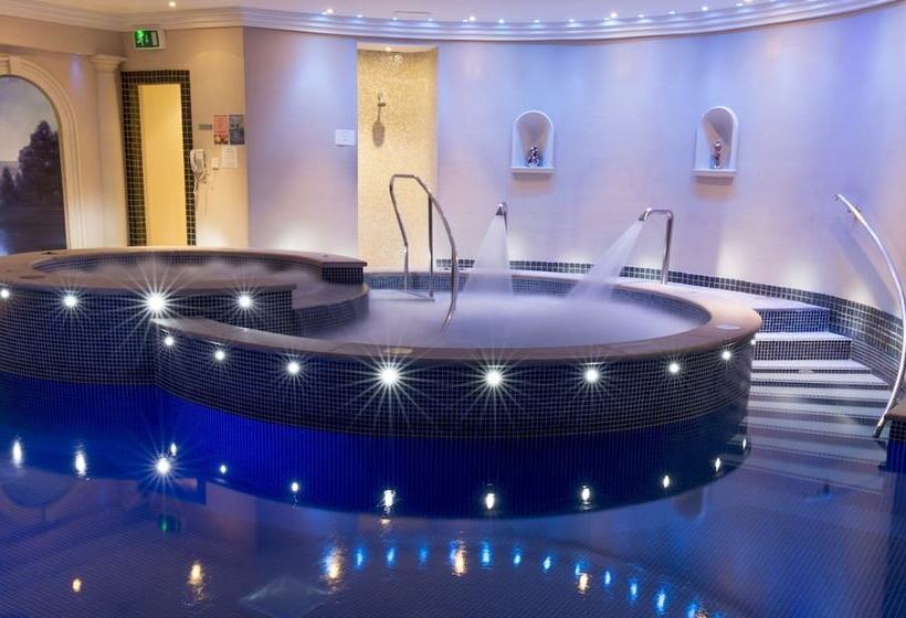 فندق ريفى Hempstead House Hotel & Restaurant