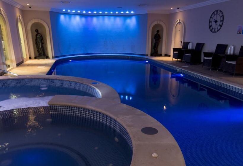 فندق ريفى Hempstead House Hotel & Restaurant