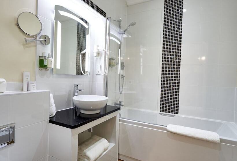 فندق ريفى Hempstead House Hotel & Restaurant