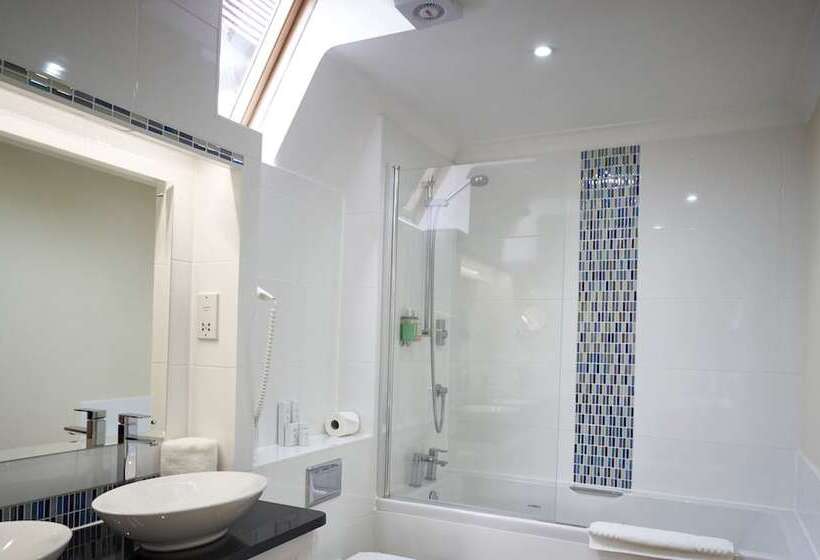 فندق ريفى Hempstead House Hotel & Restaurant