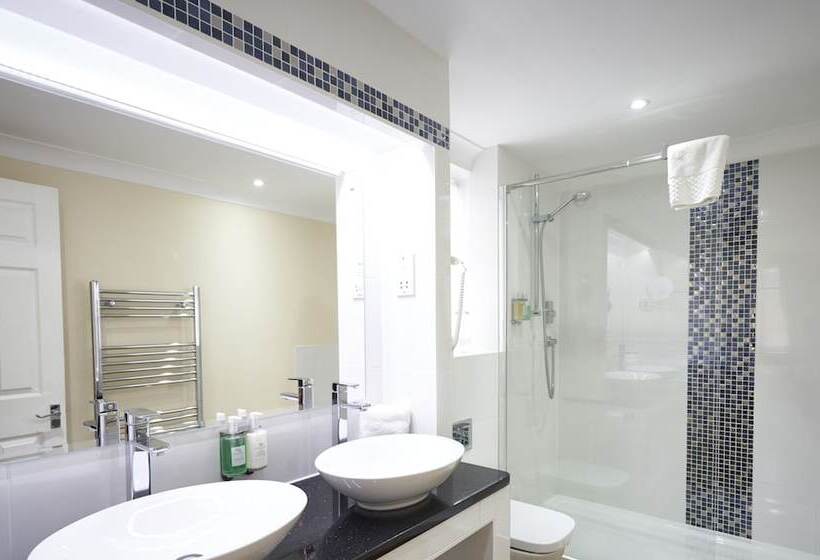 فندق ريفى Hempstead House Hotel & Restaurant