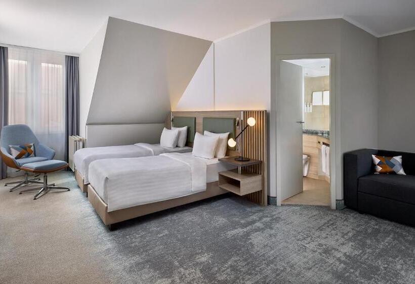 Отель Schwerin Seven Lakes