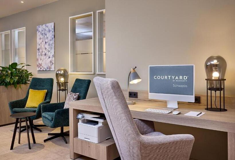 Отель Schwerin Seven Lakes