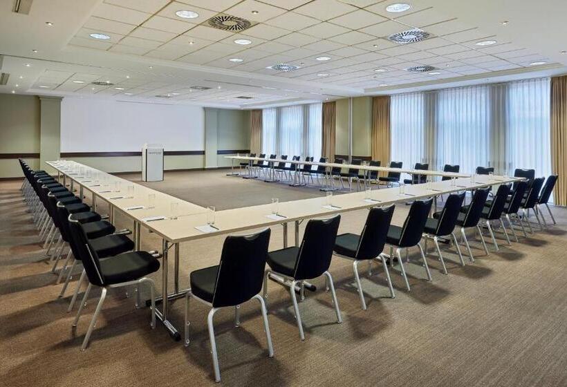 Отель Schwerin Seven Lakes