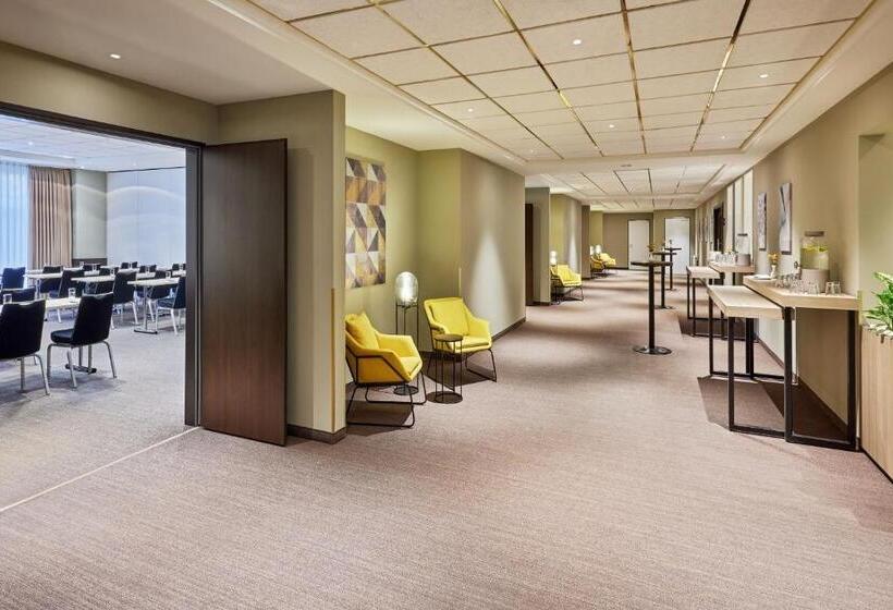 Отель Schwerin Seven Lakes