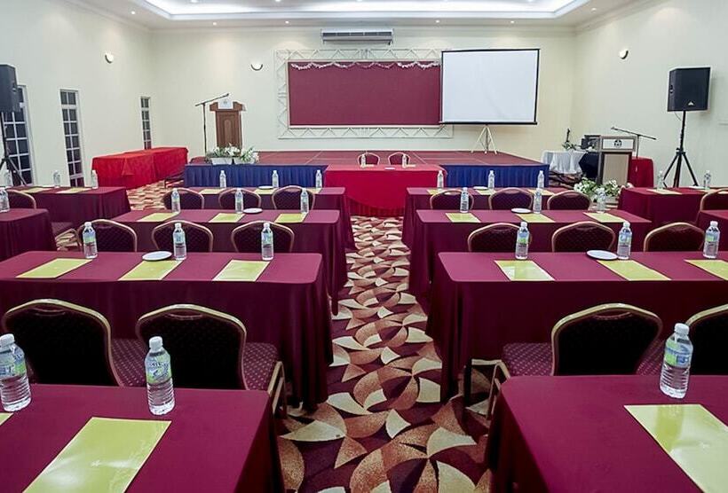 Отель Seri Malaysia Ipoh