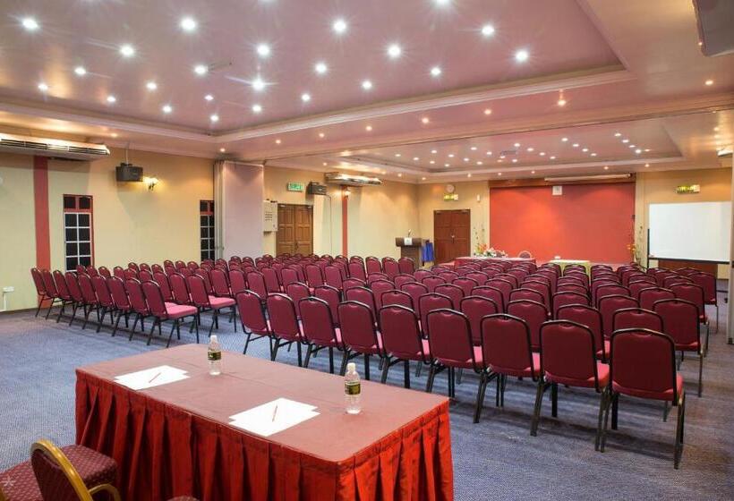 בית מלון כפרי Seri Malaysia Mersing