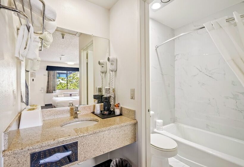 فندق Downtown Slo Inn   San Luis Obispo