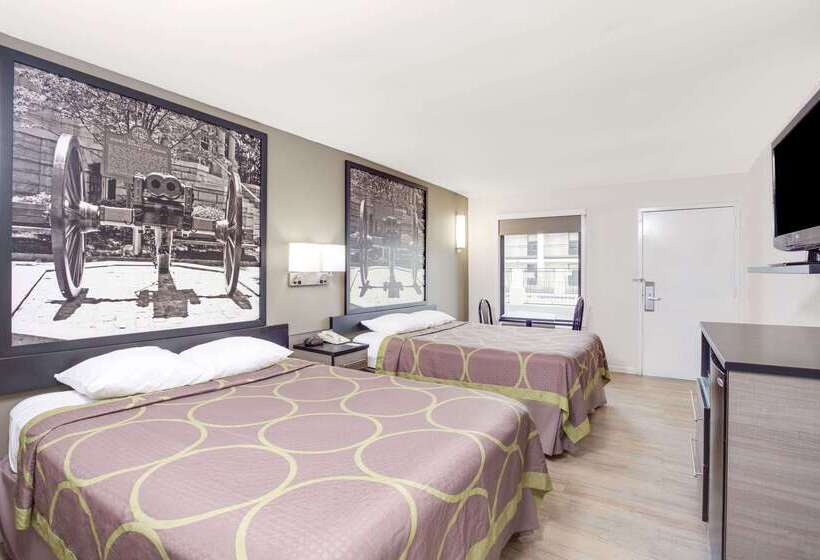 فندق Super 8 By Wyndham Dalton