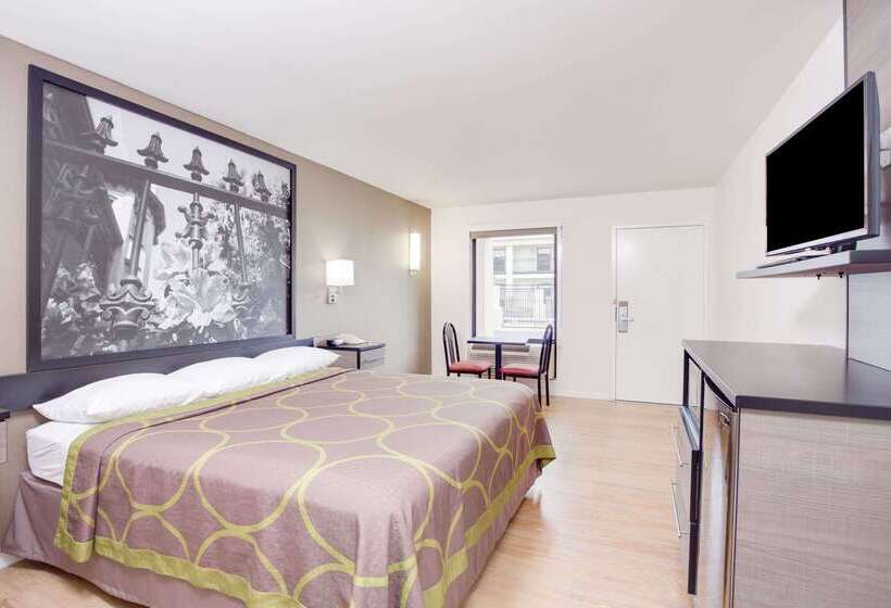 فندق Super 8 By Wyndham Dalton