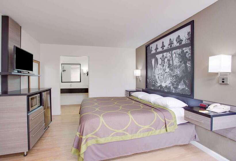 فندق Super 8 By Wyndham Dalton