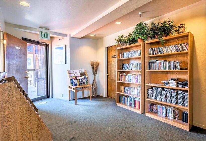 Отель Tahoe Summit Village