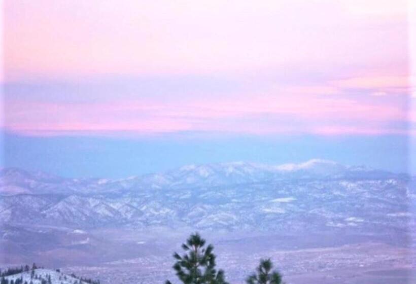 Отель Tahoe Summit Village