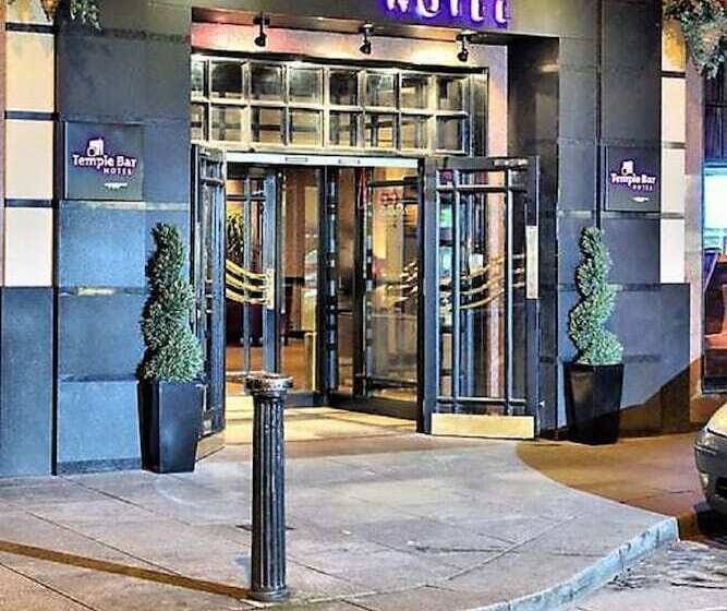 בית מלון כפרי Temple Bar