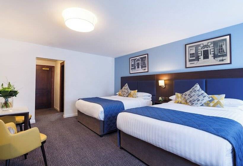 בית מלון כפרי Temple Bar