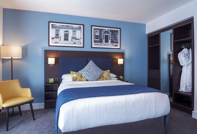 בית מלון כפרי Temple Bar