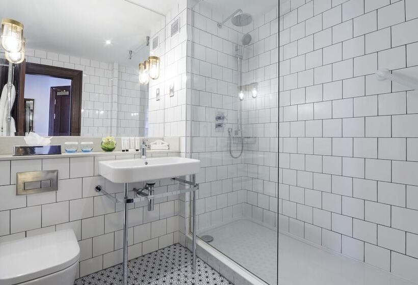 בית מלון כפרי Temple Bar