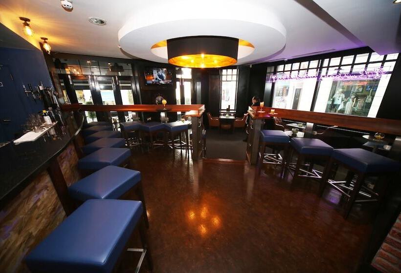 בית מלון כפרי Temple Bar