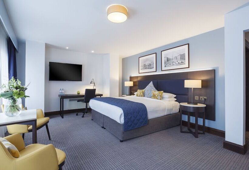 בית מלון כפרי Temple Bar