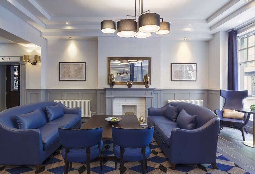 בית מלון כפרי Temple Bar