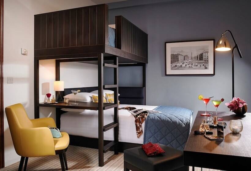 בית מלון כפרי Temple Bar