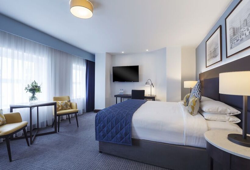 בית מלון כפרי Temple Bar