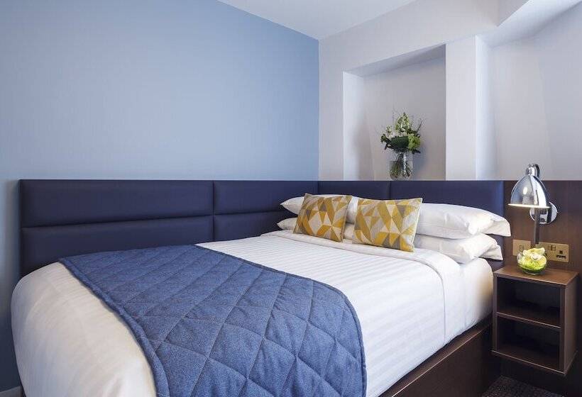 בית מלון כפרי Temple Bar