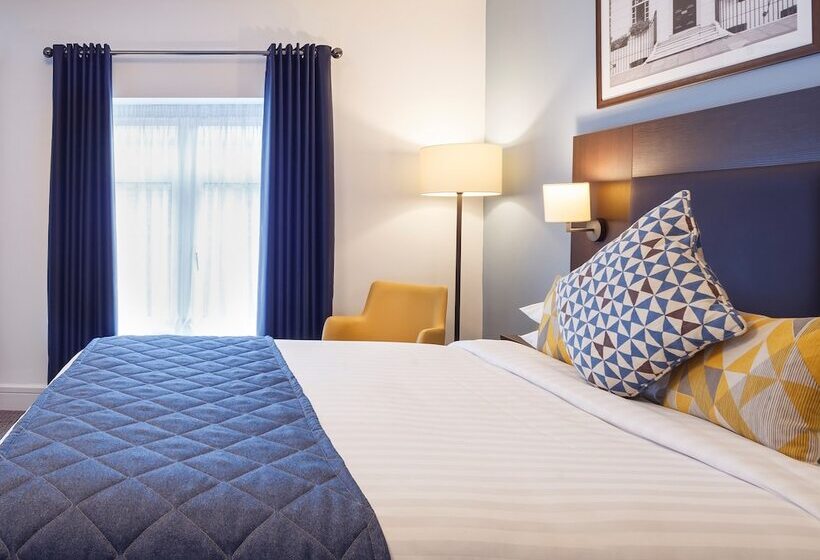 בית מלון כפרי Temple Bar