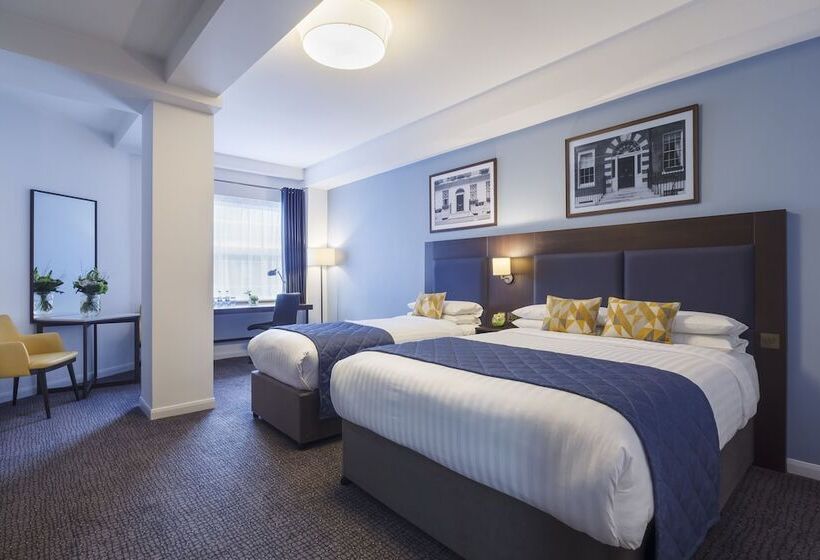 בית מלון כפרי Temple Bar