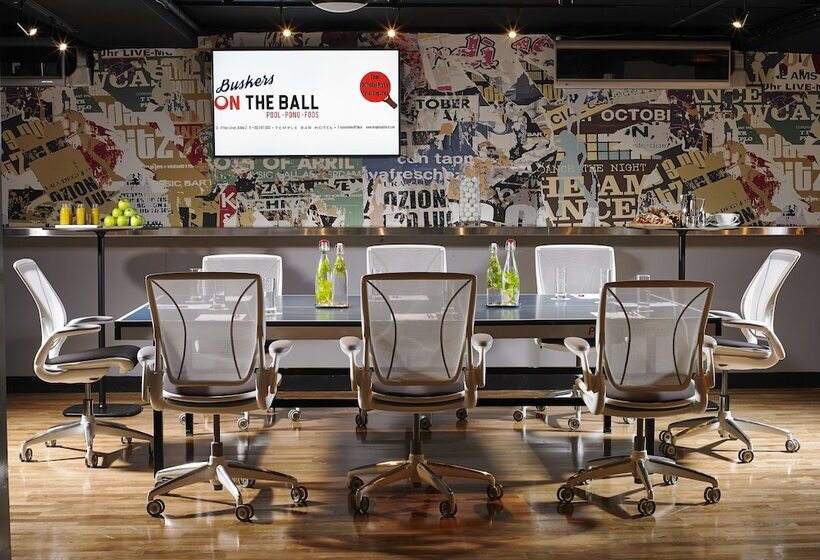 בית מלון כפרי Temple Bar