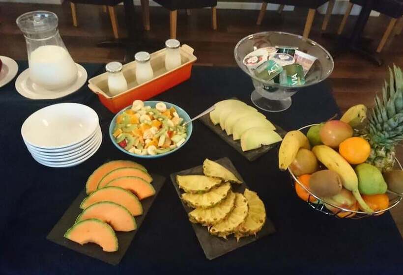 酒店 The Angel Posting House & Livery