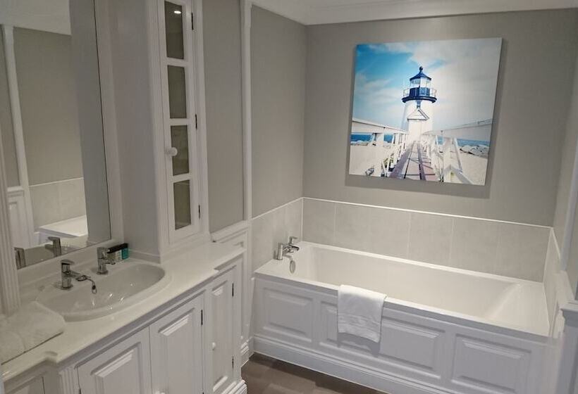 酒店 The Angel Posting House & Livery