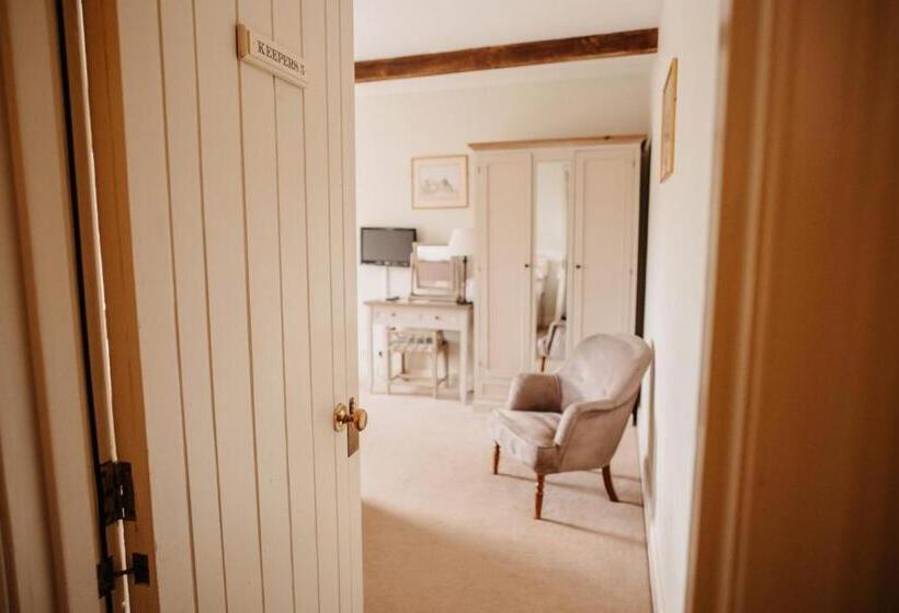 Отель The Boar's Head