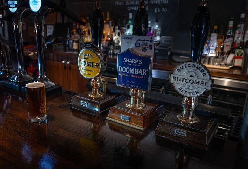 בית מלון כפרי The Carpenters Arms