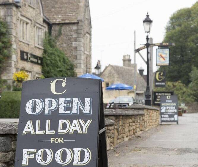 בית מלון כפרי The Colesbourne Inn