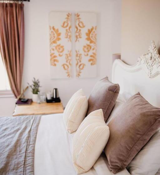 ホテル The Cricketers Arms