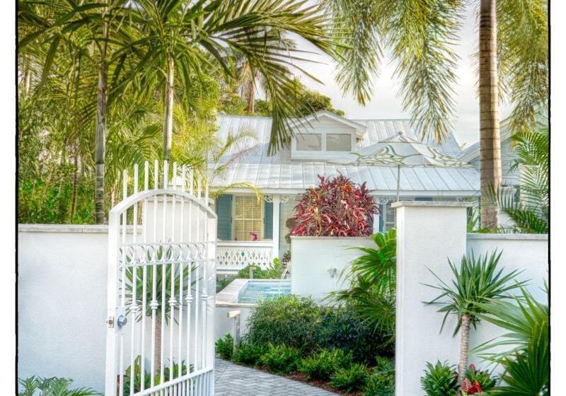 בית מלון כפרי The Gardens