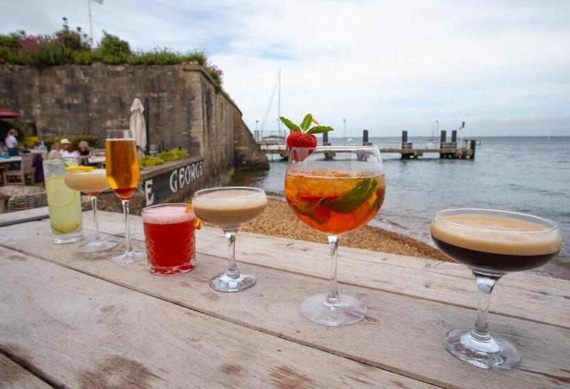 The George Hotel And Beach Club