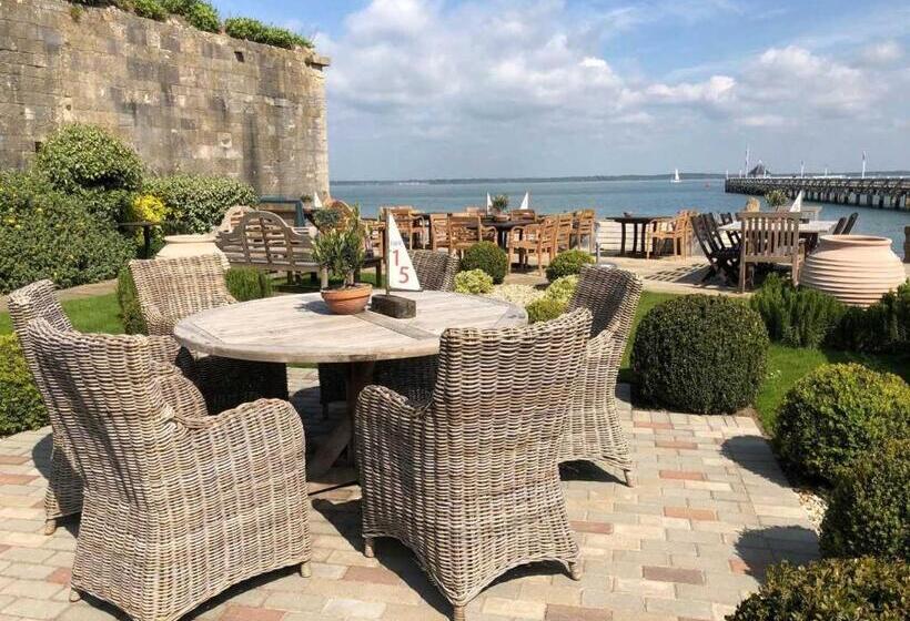 The George Hotel And Beach Club