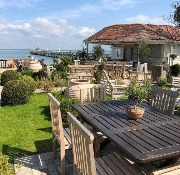 The George Hotel And Beach Club