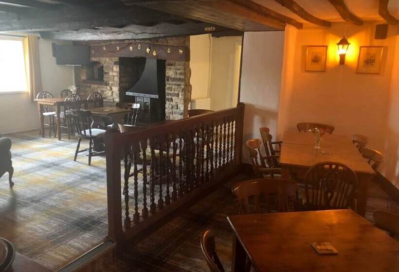 فندق The Griffin Llyswen