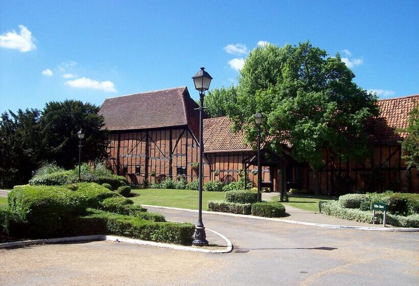 Отель The Kingfisher