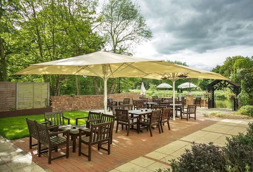 Отель The Kingfisher