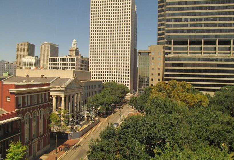 هتل The Lafayette New Orleans By Kasa