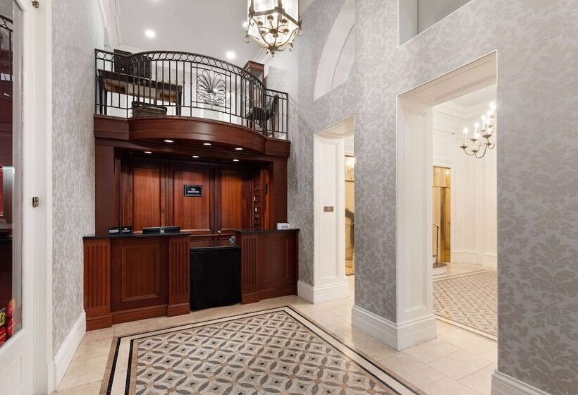 هتل The Lafayette New Orleans By Kasa