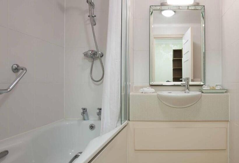 호텔 The Manor Elstree