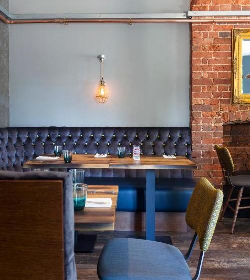 فندق The Queen's Inn